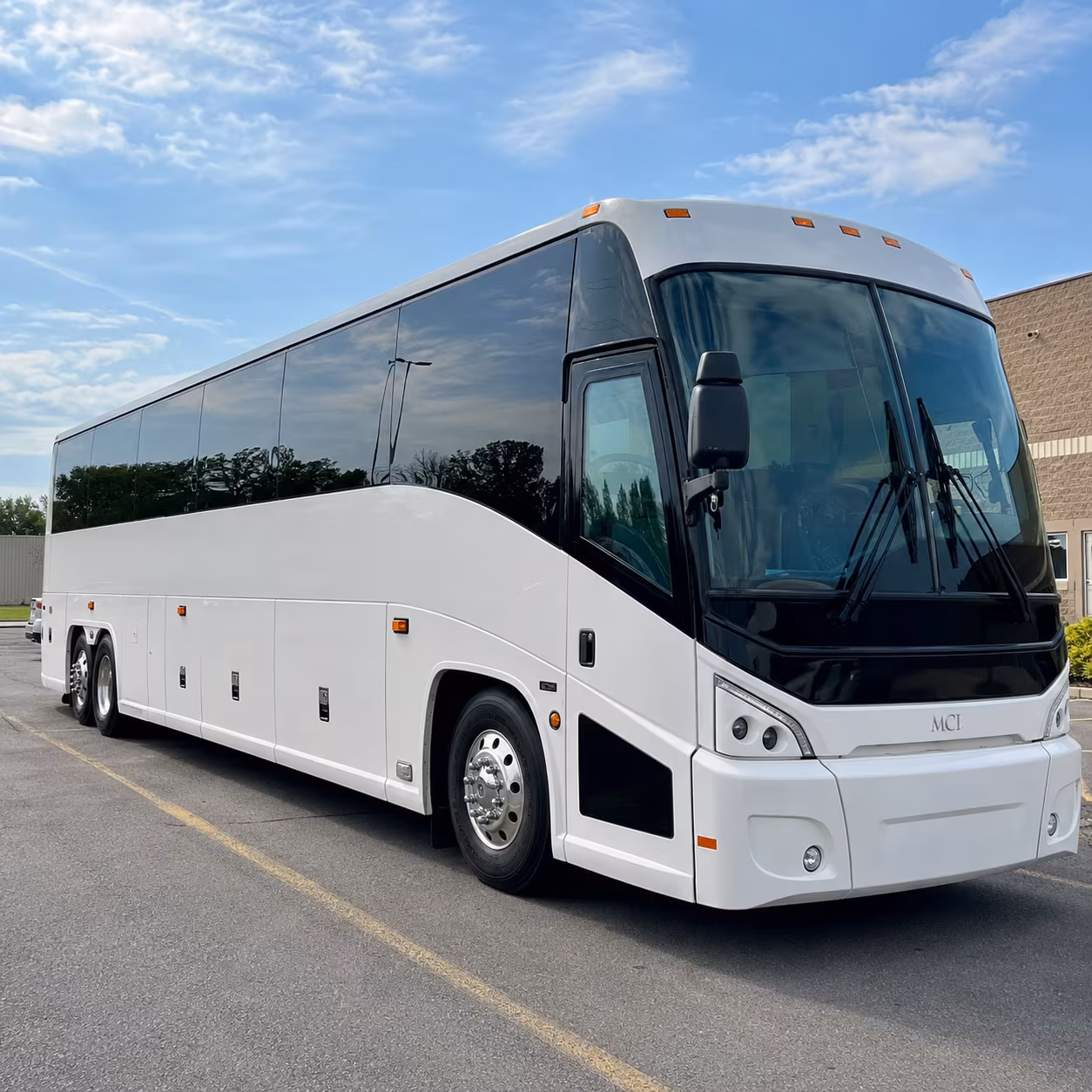 bringing your team to the domain dell or austin s tech corridor a bus makes every commute easier